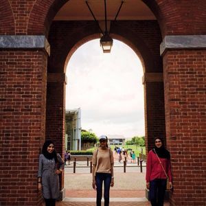 Meet your Posher, Zohrain